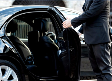 First class Darien transportation service